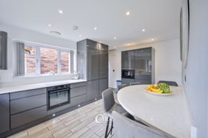 Kitchen- click for photo gallery